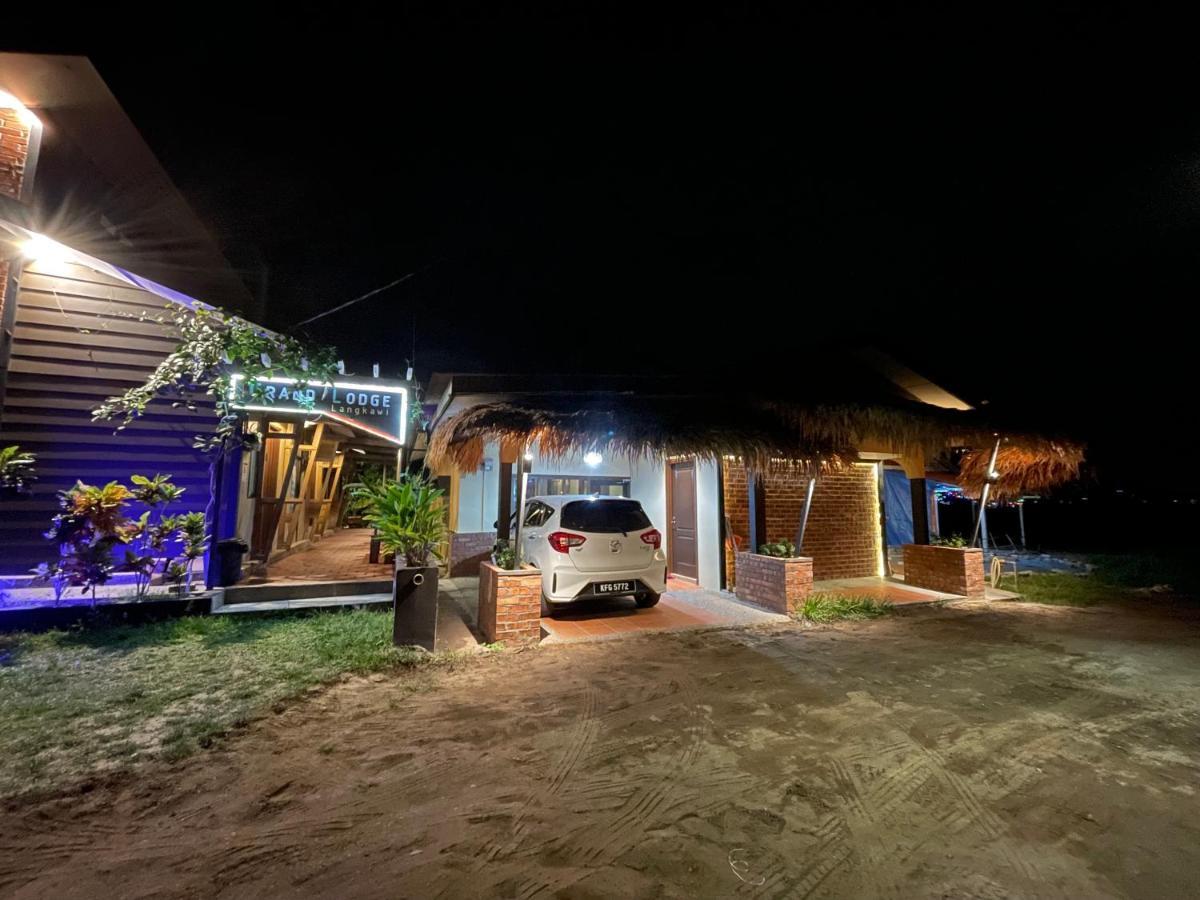 Grand Lodge Langkawi بانتايْ تْشينانغ المظهر الخارجي الصورة